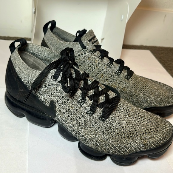 Nike Air Vapormax - Men's 10.5 - Flynit 2 "Cookies & Cream trainer - Like New - Picture 1 of 8